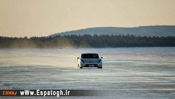 رکورد سرعت رانندگی بر روی دریاچه یخ-Espatogh.ir