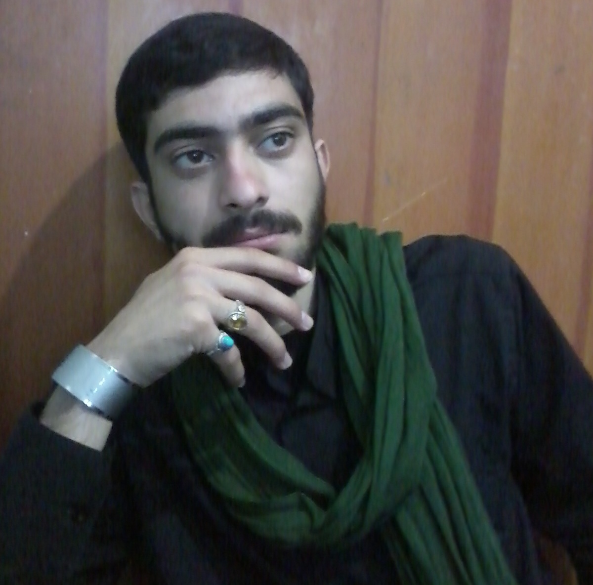 http://s3.picofile.com/file/7367639565/Photo0044.jpg