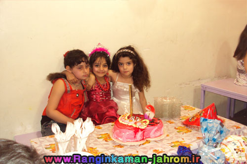 http://s3.picofile.com/file/7371172468/4.jpg
