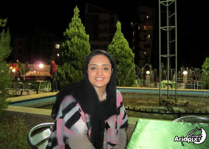 نرگس محمدی