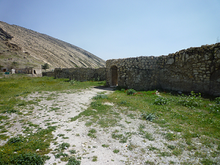 حصار ورودی شهر