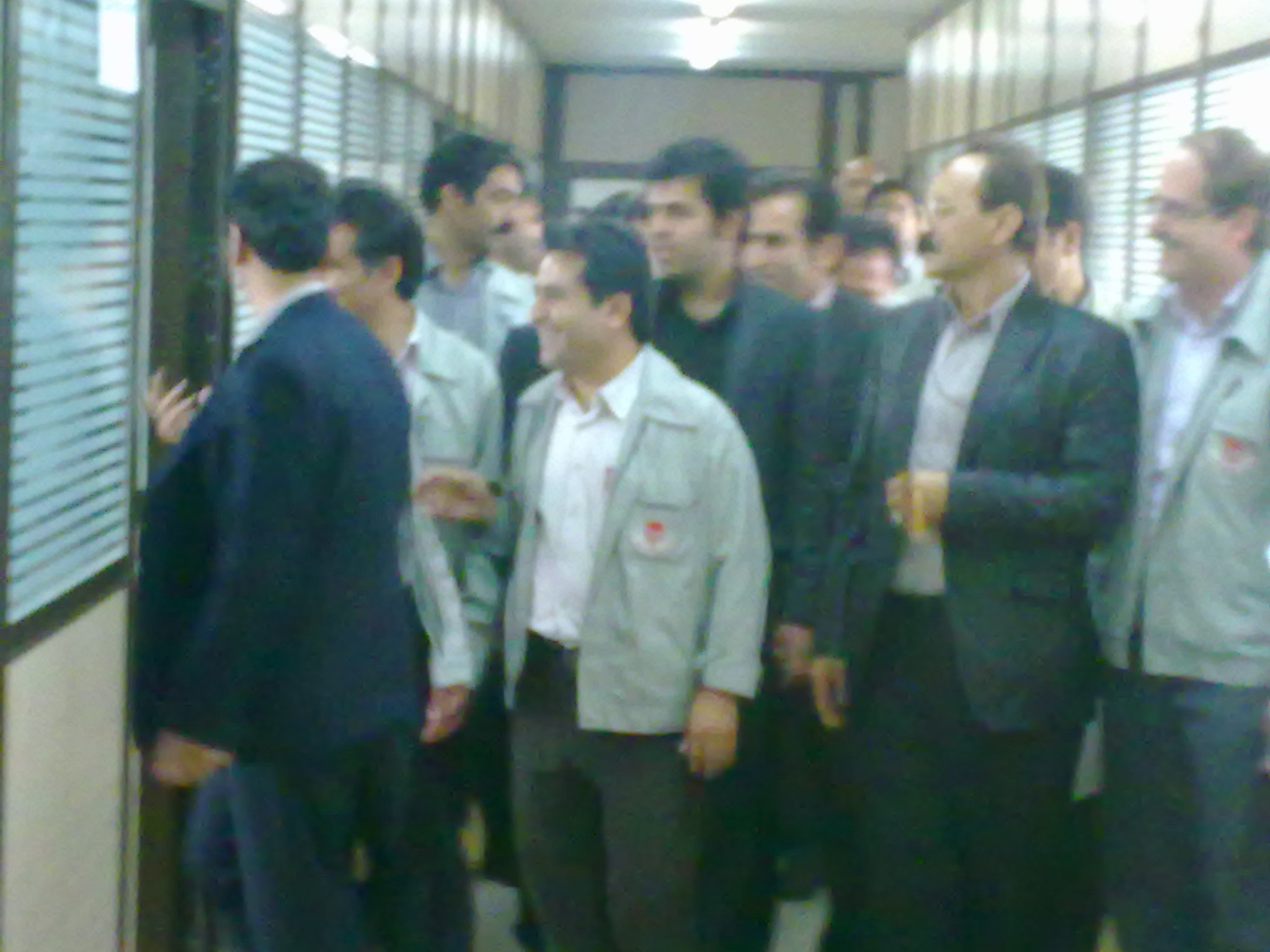 http://s3.picofile.com/file/7374464515/06052012574.jpg