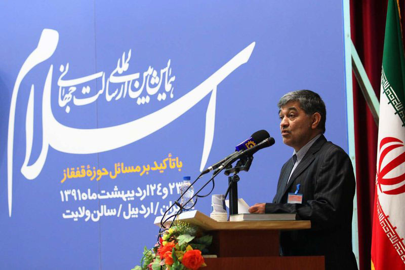 سیدناصر اسحاقی مدیرعامل موسسه فرهنگی قفقاز در اردبیل و دبیر همایش رسالت جهانی اسلام 