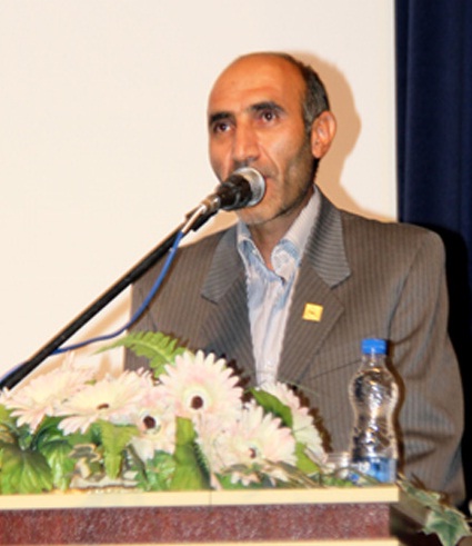 علي قاسمي در نخستين همايش حمايت از خيران حمايت کننده از کودکان اوتيسم در تبريز 