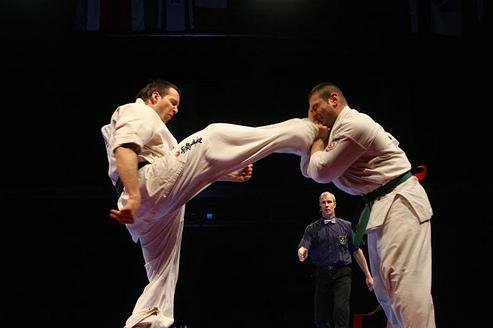 http://s3.picofile.com/file/7386544294/2409592217_ddb3884809.jpg