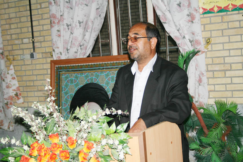 http://s3.picofile.com/file/7396789886/1.jpg