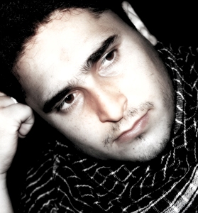 http://s3.picofile.com/file/7400329030/DSC00039.jpg