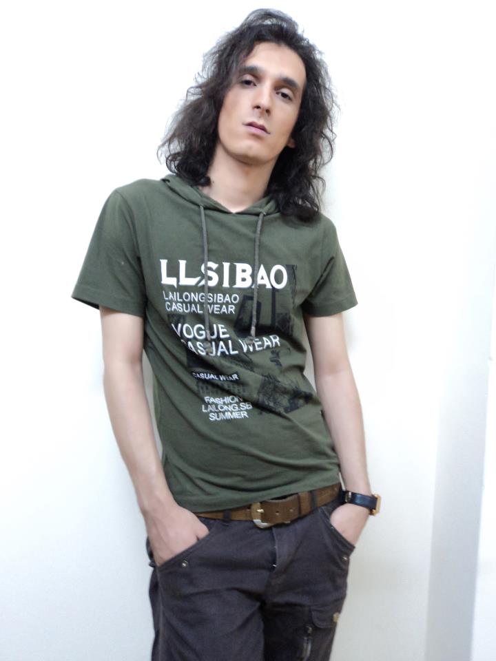 http://s3.picofile.com/file/7406861391/185110_133840640086028_596035313_n.jpg