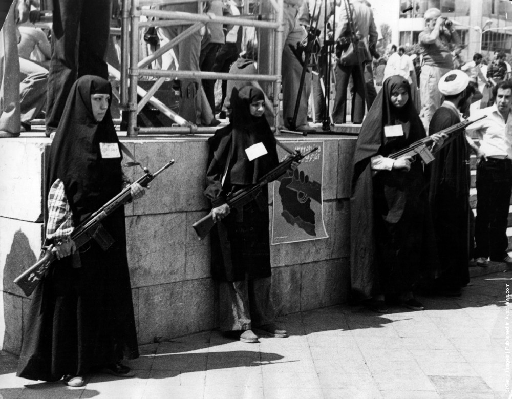 زنان مسلح