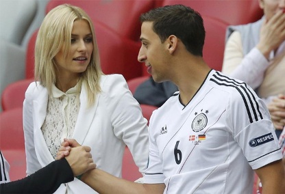 تصاویر: همسران فوتبالیستهای ایتالیا و آلمان !-www.Poonak.org