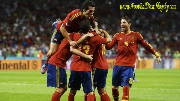 http://s3.picofile.com/file/7425640963/Spain_Vs_Italy_Final_Goals.jpg