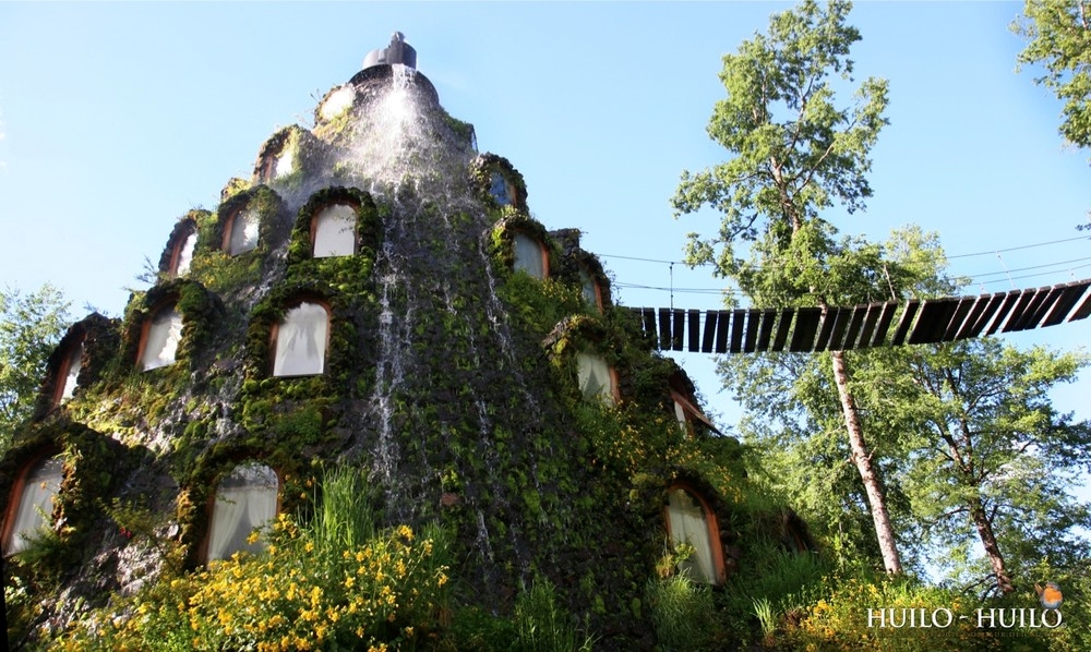 هتل کوهستان جادویی