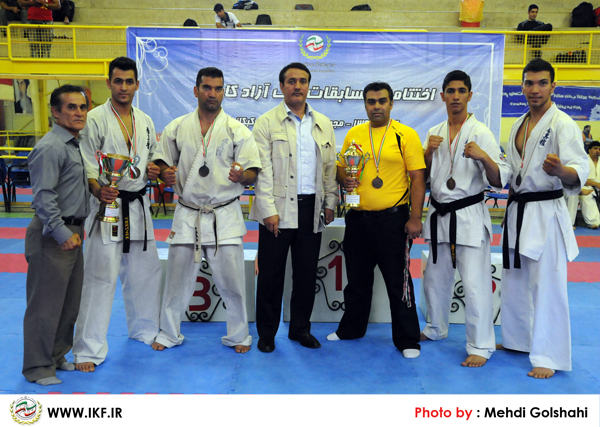 http://s3.picofile.com/file/7448155050/DSC_3985.jpg