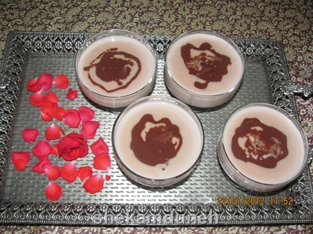 فرنی شکلاتی