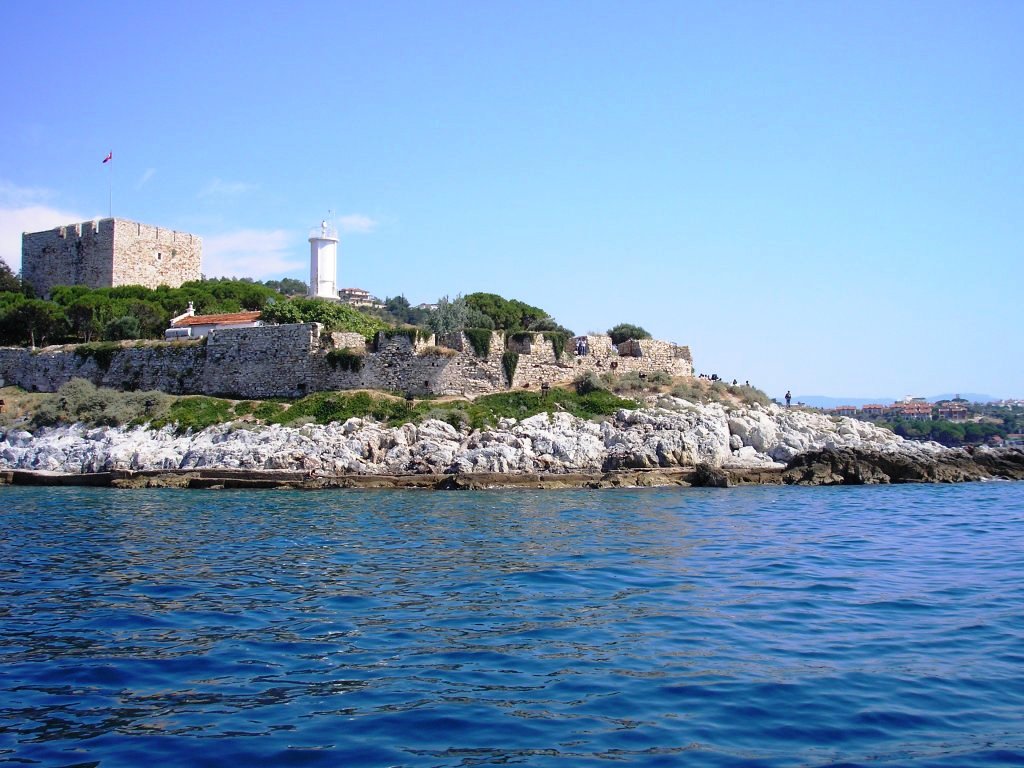 http://s3.picofile.com/file/7494076234/P1011778.jpg