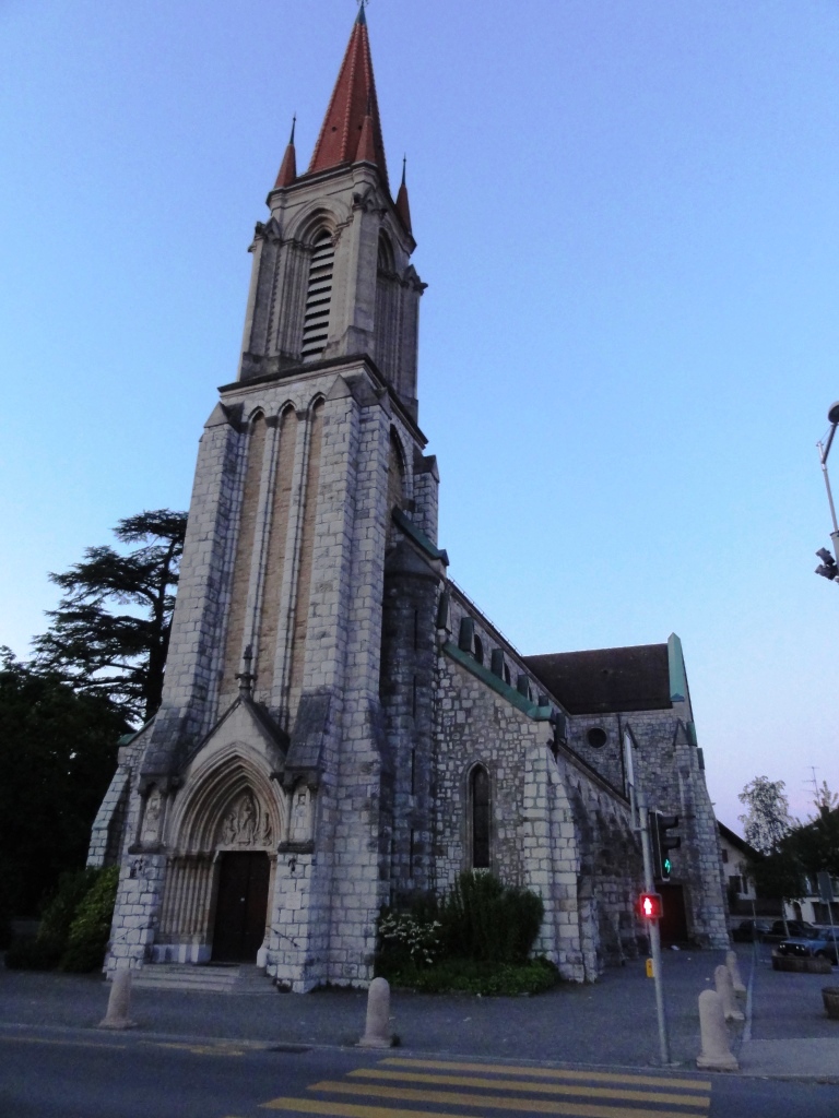 http://s3.picofile.com/file/7494114729/082.jpg