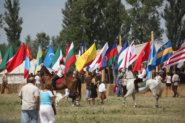 http://s3.picofile.com/file/7500864301/kurultaj_qurultay14.jpg