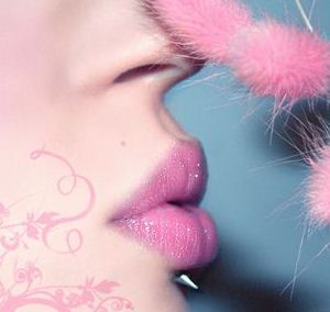 http://s3.picofile.com/file/7509680642/lip3_negin_85.jpg