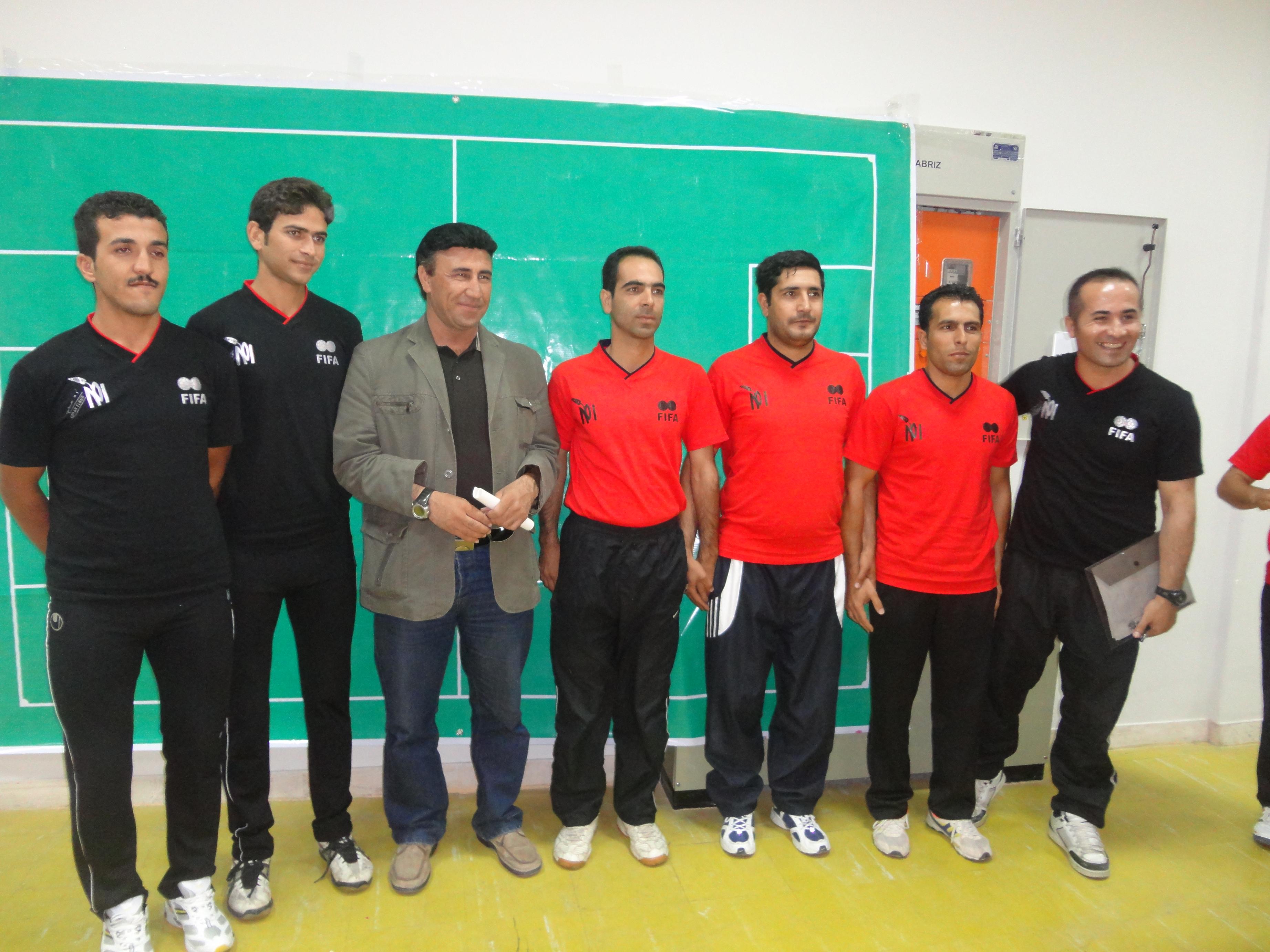 http://s3.picofile.com/file/7514702682/DSC05400.jpg