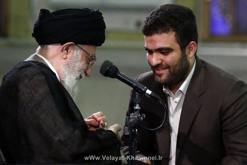 دیدار آقا با نخبگان . خامنه ای