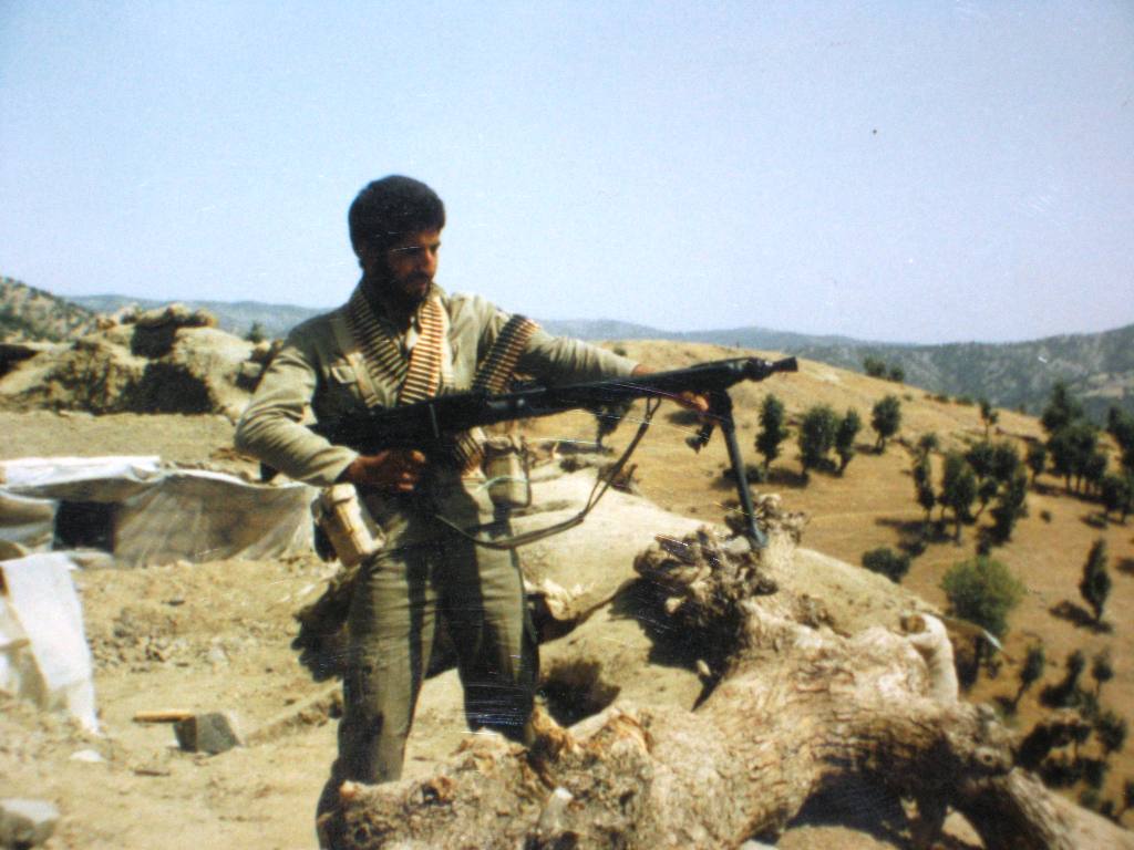 http://s3.picofile.com/file/7518452147/IMG_1382.jpg