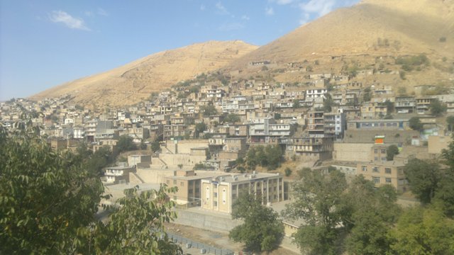 نمایی از شهر پاوه
