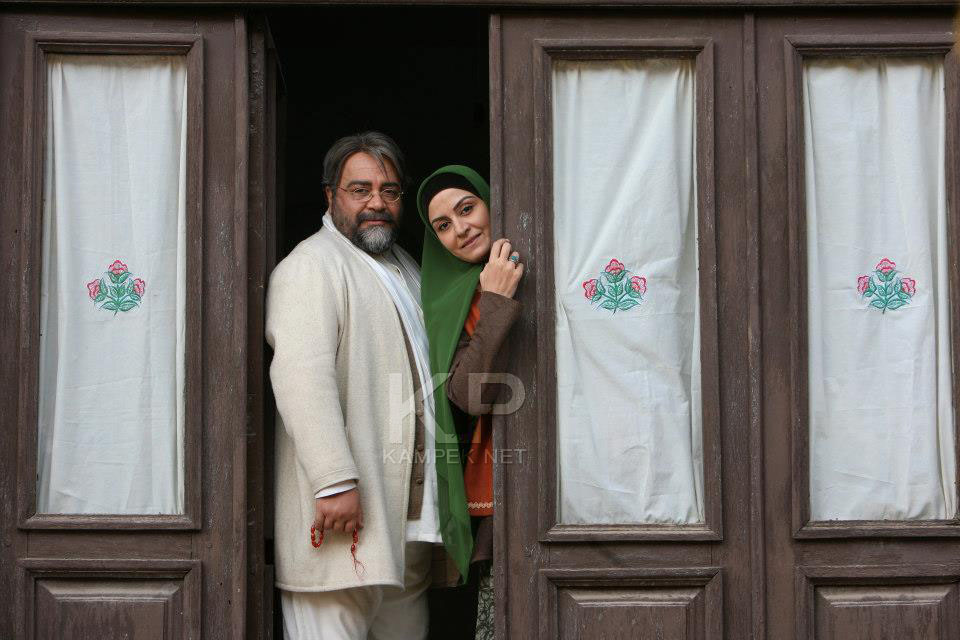 عکس های مریلا زارعی و محمد رضا شریفی نیا رد پشت صحنه سریال کلاه پهلوی