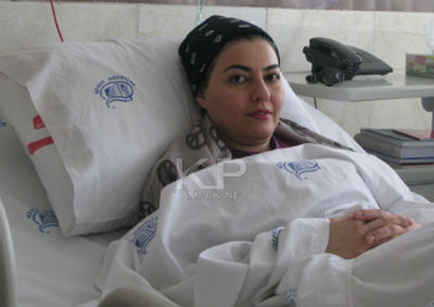 عکس اناهیتا همتی روی تخت بیمارستان