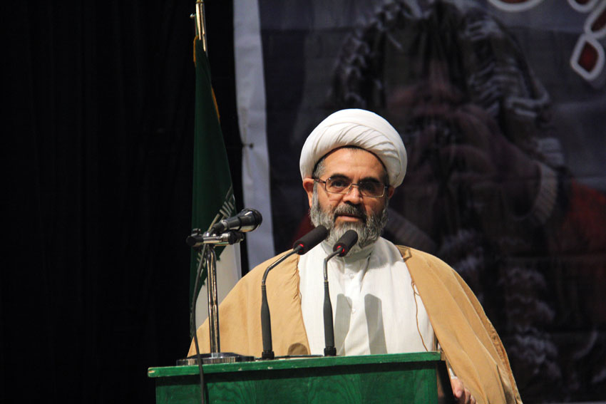 حجت الاسلام والمسلمين مالك اژ‍در شريفي در همایش "وصله مهربانی" در تبريز