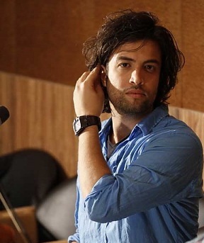 http://s3.picofile.com/file/7556351505/18711769166269410761.jpg