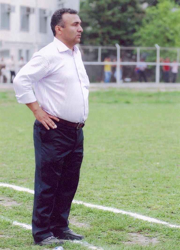 نادر دست نشان