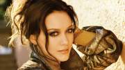 Hilary_Duff_hilary_duff_1366x768.jpg