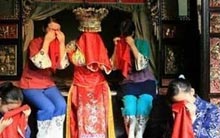 رسم جالب مردم چین در عروسی ها http://ghafase.blogsky.com/