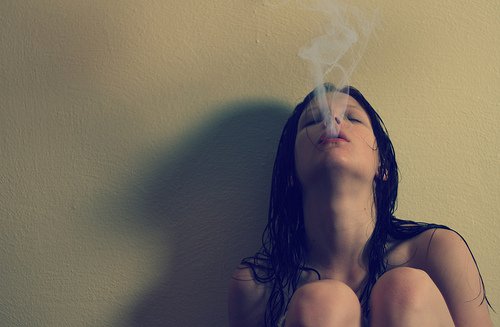 http://s3.picofile.com/file/7686065806/smoking_girls_images_for_google_plus_1_66d94.jpg