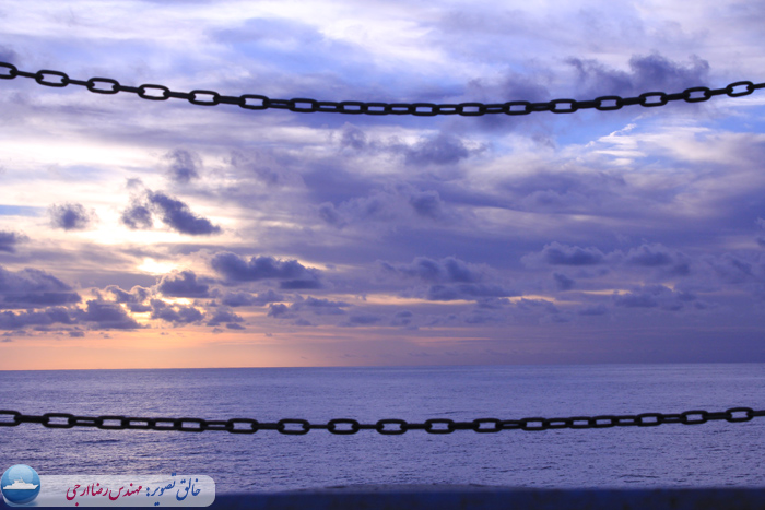 زنجیرهایی که نگاهم را زندانی کرده اند!