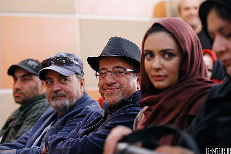عکس های علیرضا خسمه در مراسم تقدیر از سریال پایتخت 2