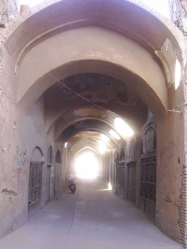 http://s3.picofile.com/file/7731511826/%DA%A9%D9%88%DA%86%D9%87_%D9%87%D8%A7%DB%8C_%D9%82%D8%AF%DB%8C%D9%85%DB%8C.jpg