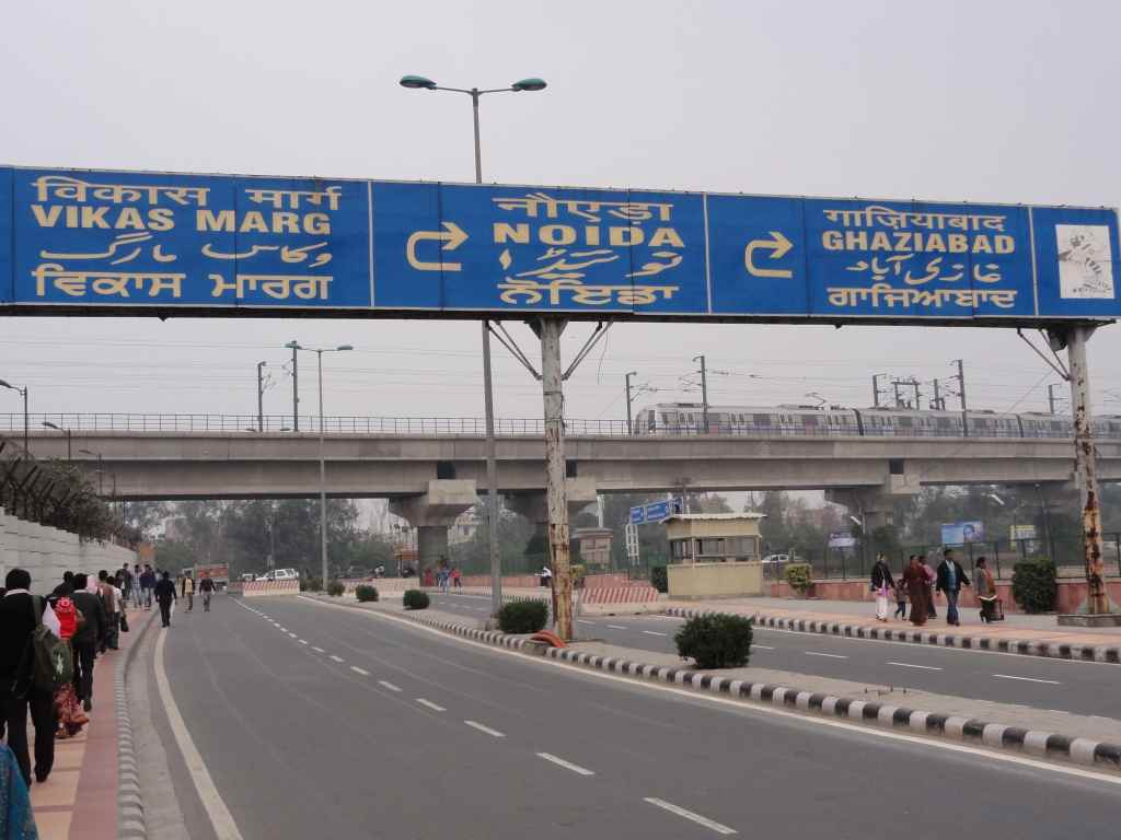 http://s3.picofile.com/file/7841355799/772.jpg
