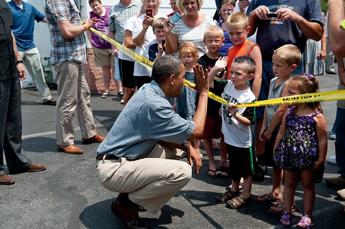  حرکت جنجالی اوباما که تمام اینترنت را پر کرد + عکس