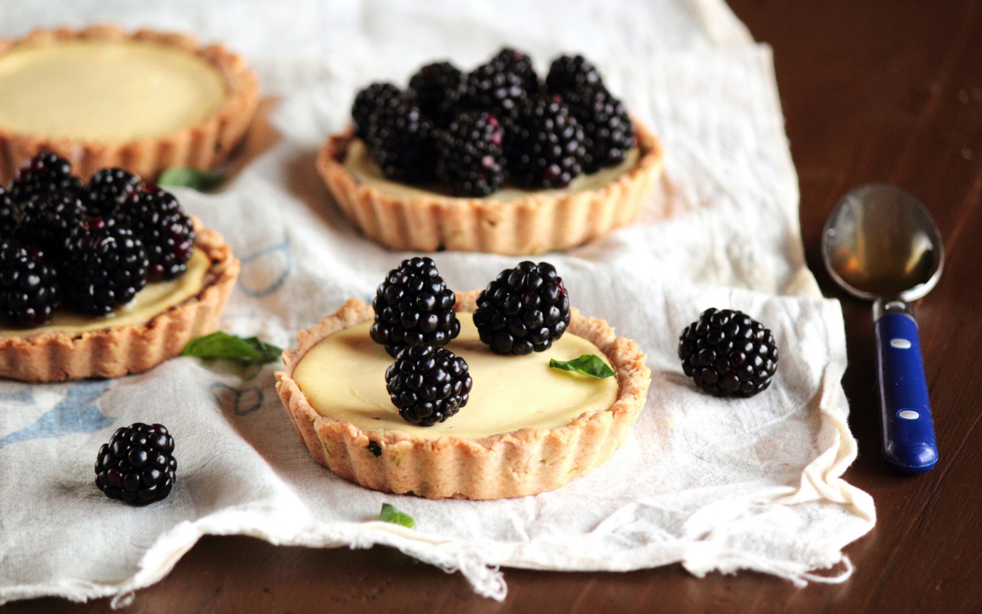 http://s3.picofile.com/file/7971257525/tarts_cream_berries_blackberries_sweets_hd_wallpaper.jpg
