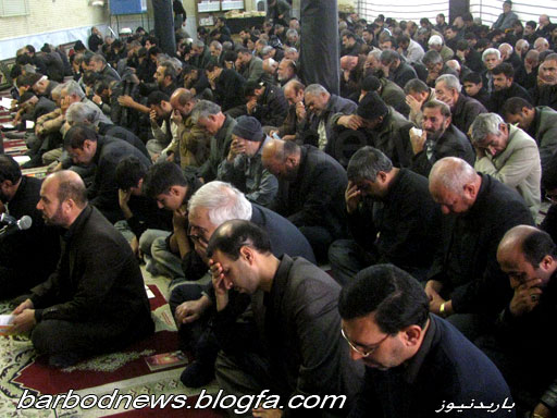 http://s3.picofile.com/file/8100343626/ziyarat5.jpg