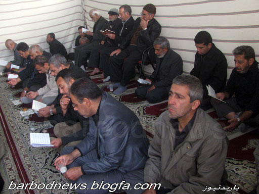 http://s3.picofile.com/file/8100343784/ziyarat15.jpg