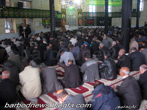 http://s3.picofile.com/file/8100343834/ziyarat19.jpg