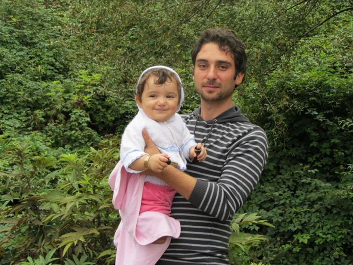 http://s3.picofile.com/file/8101804392/yaser_va_aytan.jpg