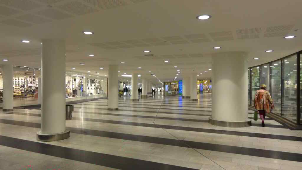 http://s3.picofile.com/file/8191375018/530.jpg