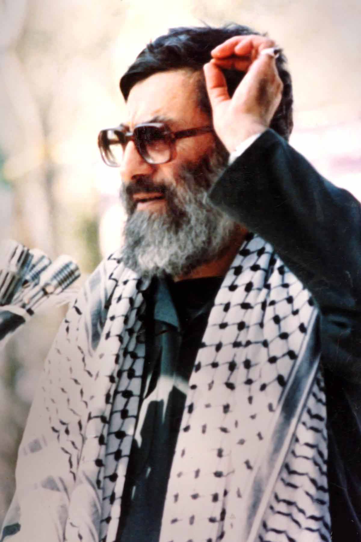 زندگینامه مقام معظم رهبری(مدظله العالی)