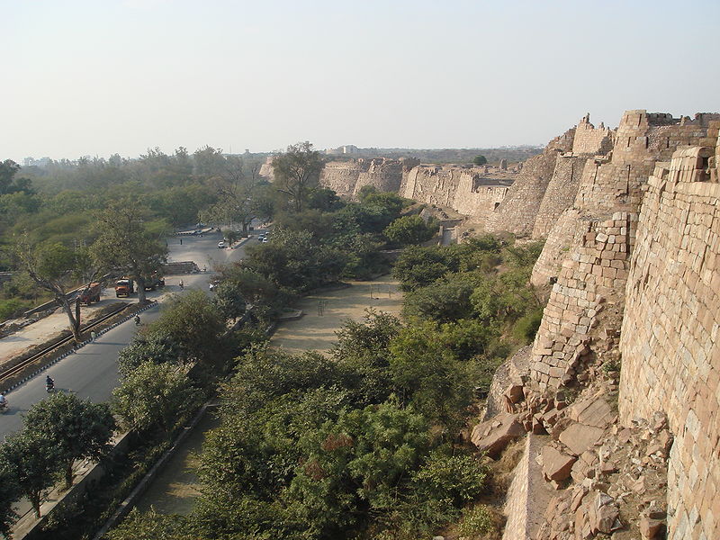 http://s3.picofile.com/file/8196300034/01Tughlaqabad_walls.jpg
