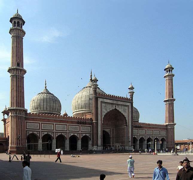 http://s3.picofile.com/file/8196300342/10Jama_Masjid_is_the_largest_mosque_in_India_Delhi_India_2.jpg