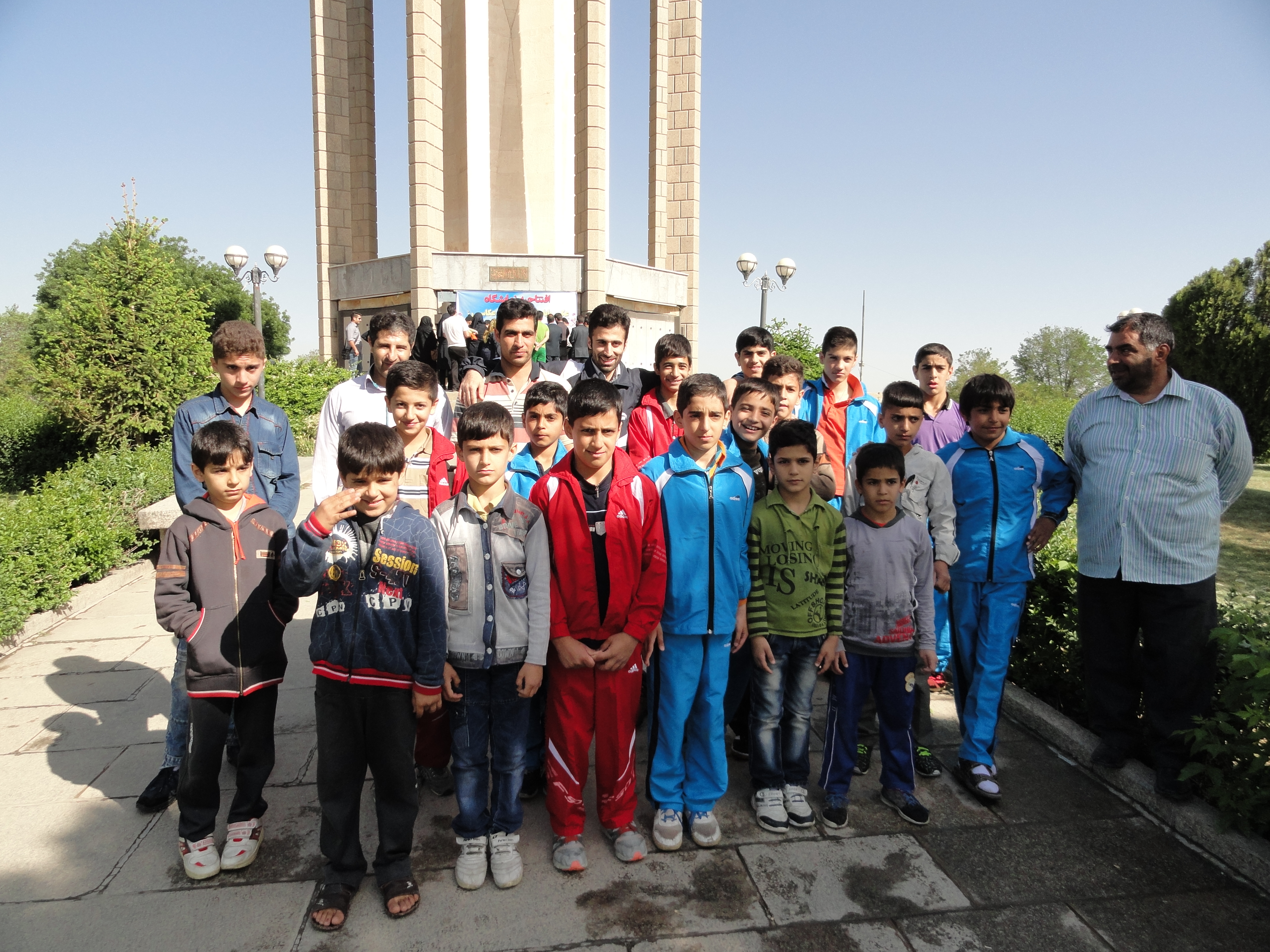 http://s3.picofile.com/file/8196375034/DSC05081.JPG