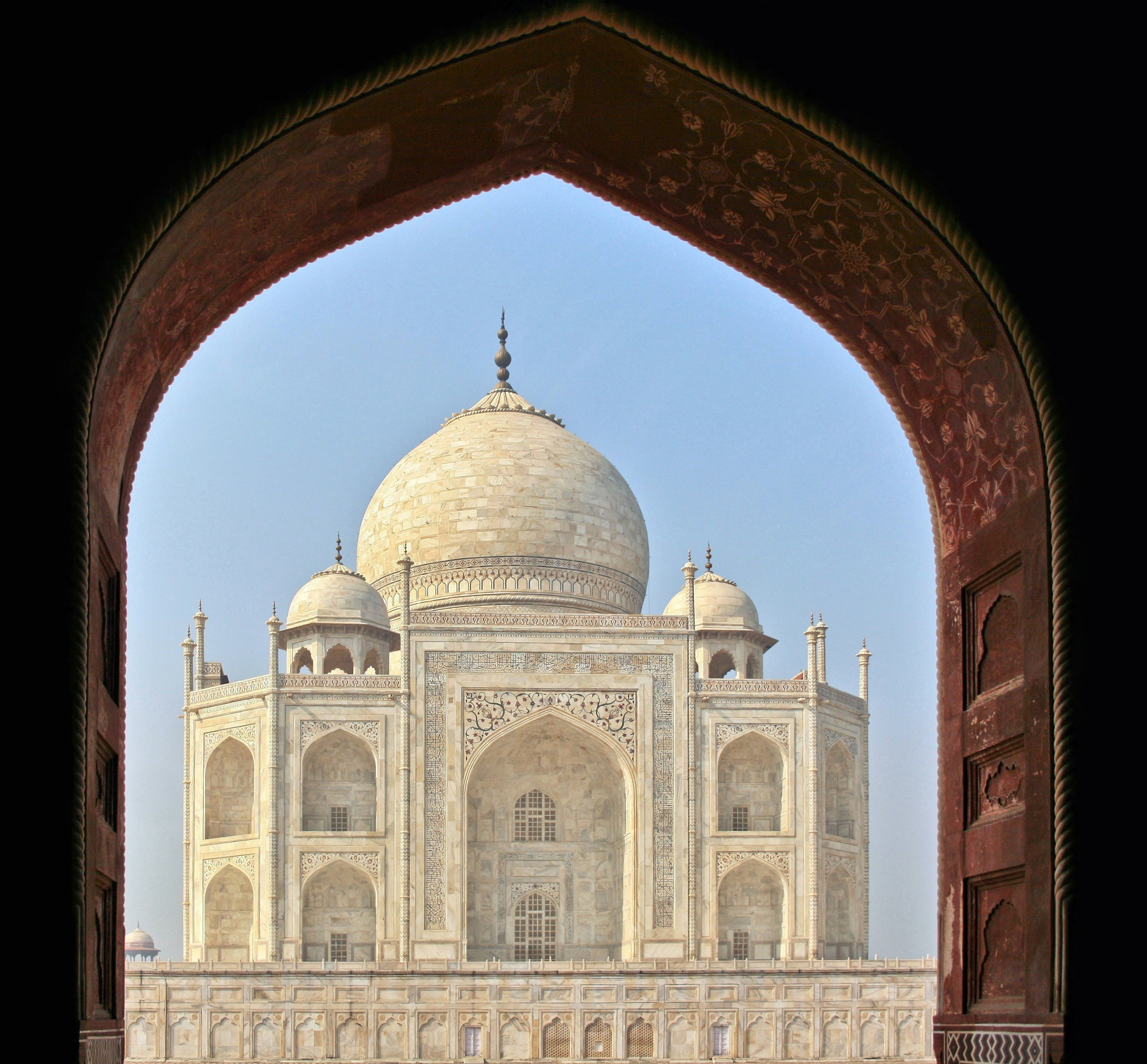 http://s3.picofile.com/file/8196919350/El_Taj_Mahal_Agra_India0023.JPG